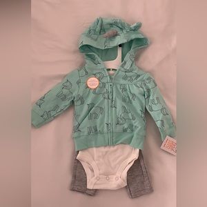 3 Month Carter’s baby girl 3-piece outfit